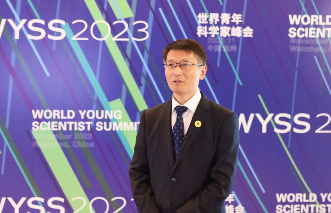 2023青科会·成果 | 共话未来发展！青科会与英国物理学会签署合作备忘录
