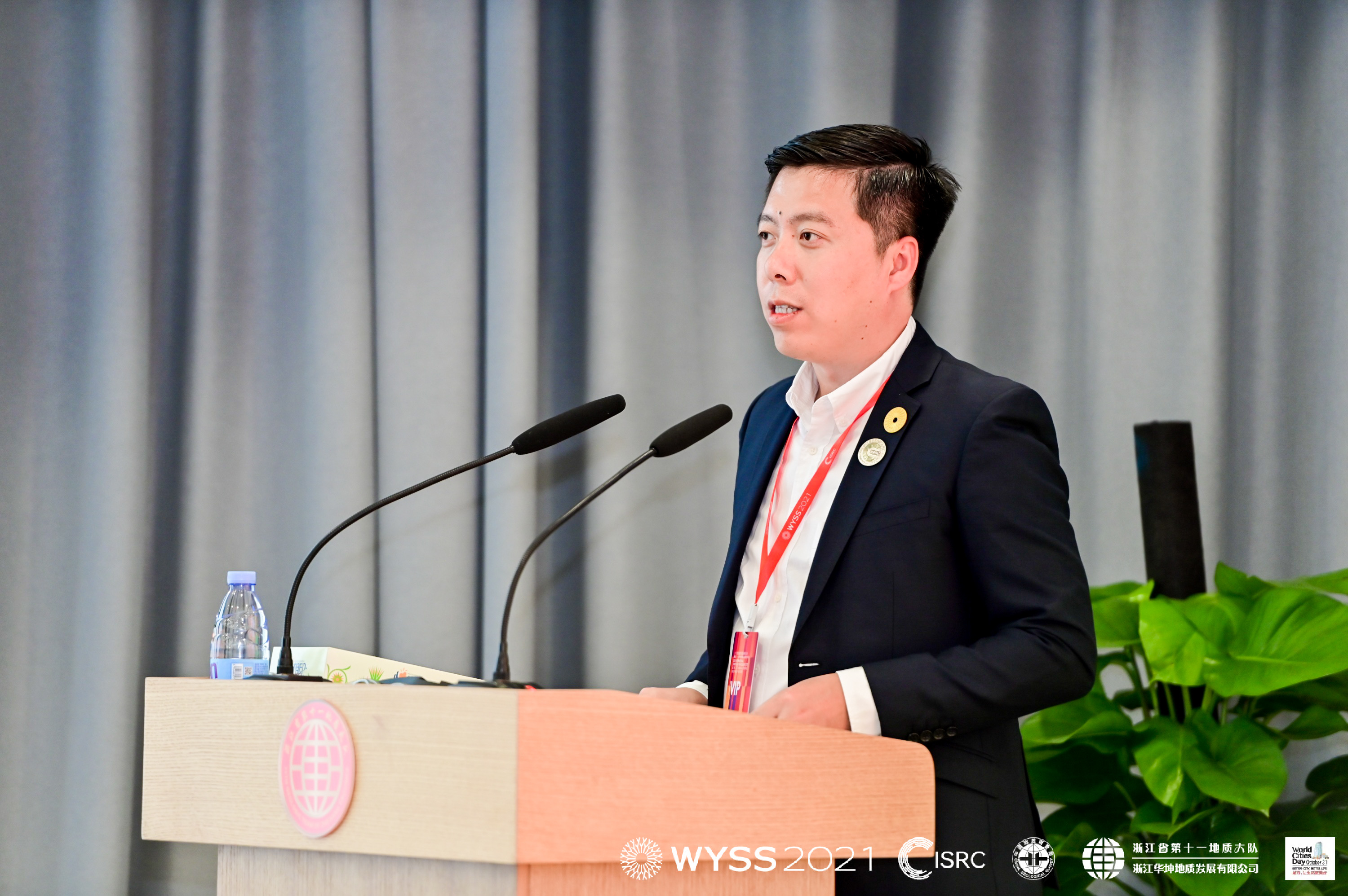 世界青年科学家峰会执行秘书长王猛：为全球问题提供中国解决方案