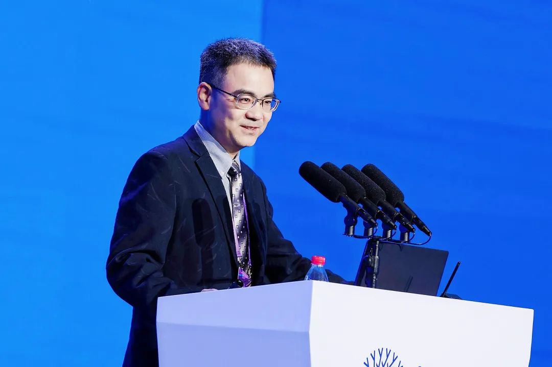 楼雄文教授获“可持续发展青年科学家奖”，令香港城市大学“沸腾”了！