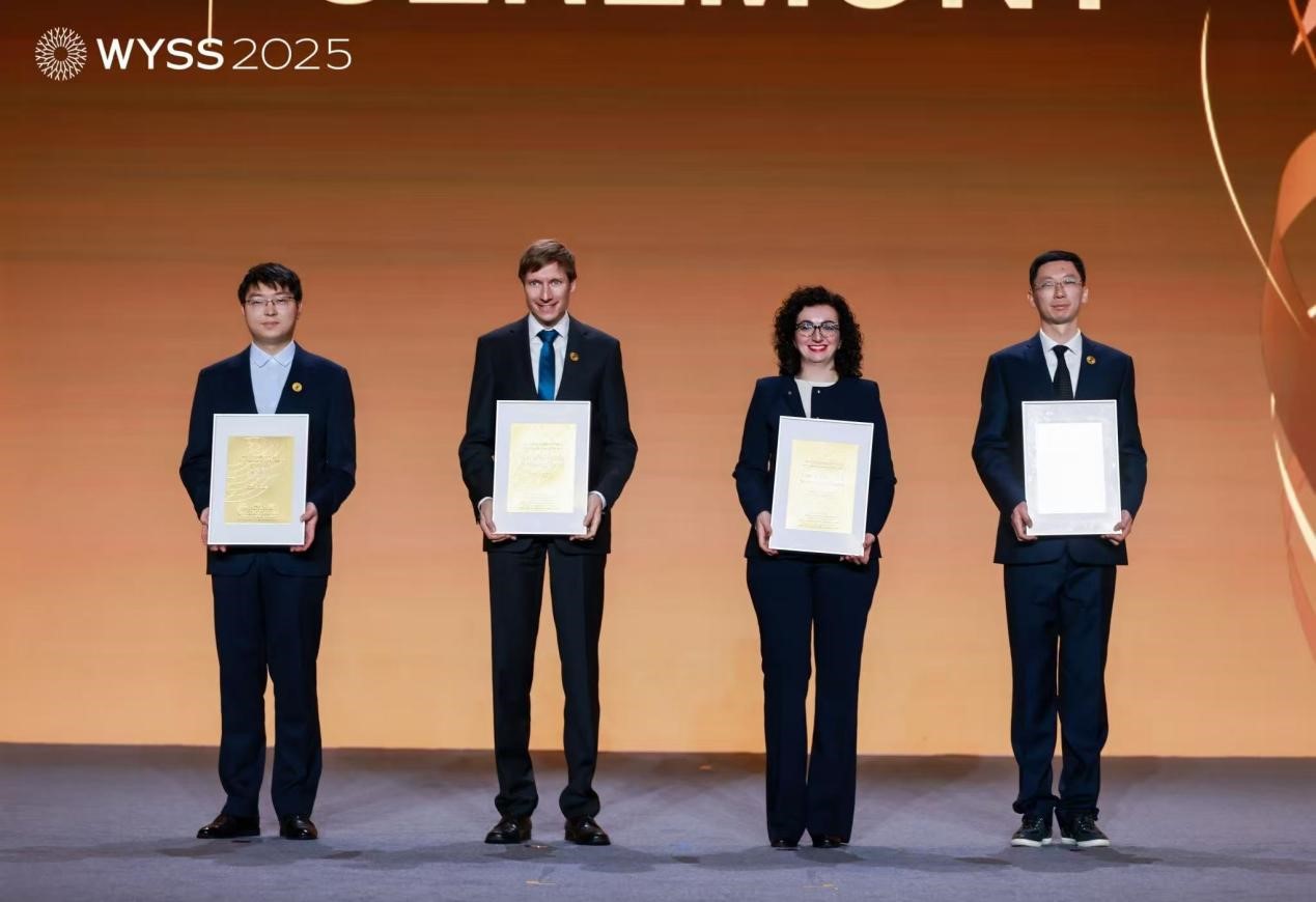 1761814998758082572.jpg 118145946_23f87476-6f18-46ad-82d3-9c22ff8fe666.jpg