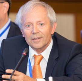 法国科学院院士，欧洲科学院院士