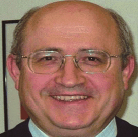 英国皇家化学学会会士，欧洲科学院院士，美国电化学学会会士