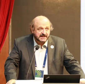 法国科学院院士、法国农学院原始、欧洲科学院院士